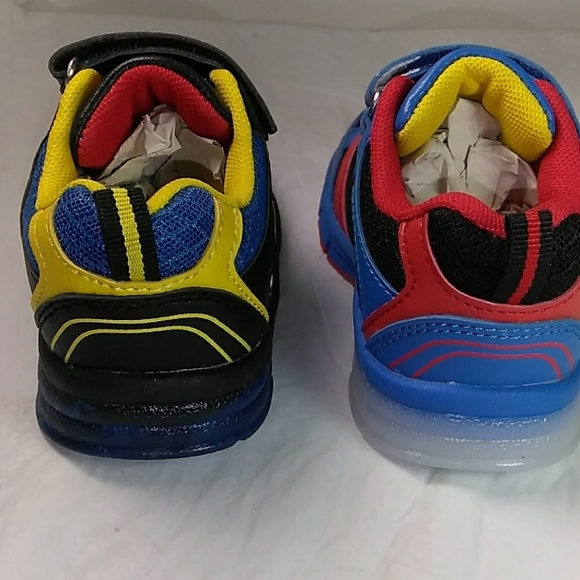 Mickey Mouse Lite Up Shoes New C5 - Picture 3 of 4